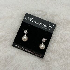 Annaleece pearl stud earrings